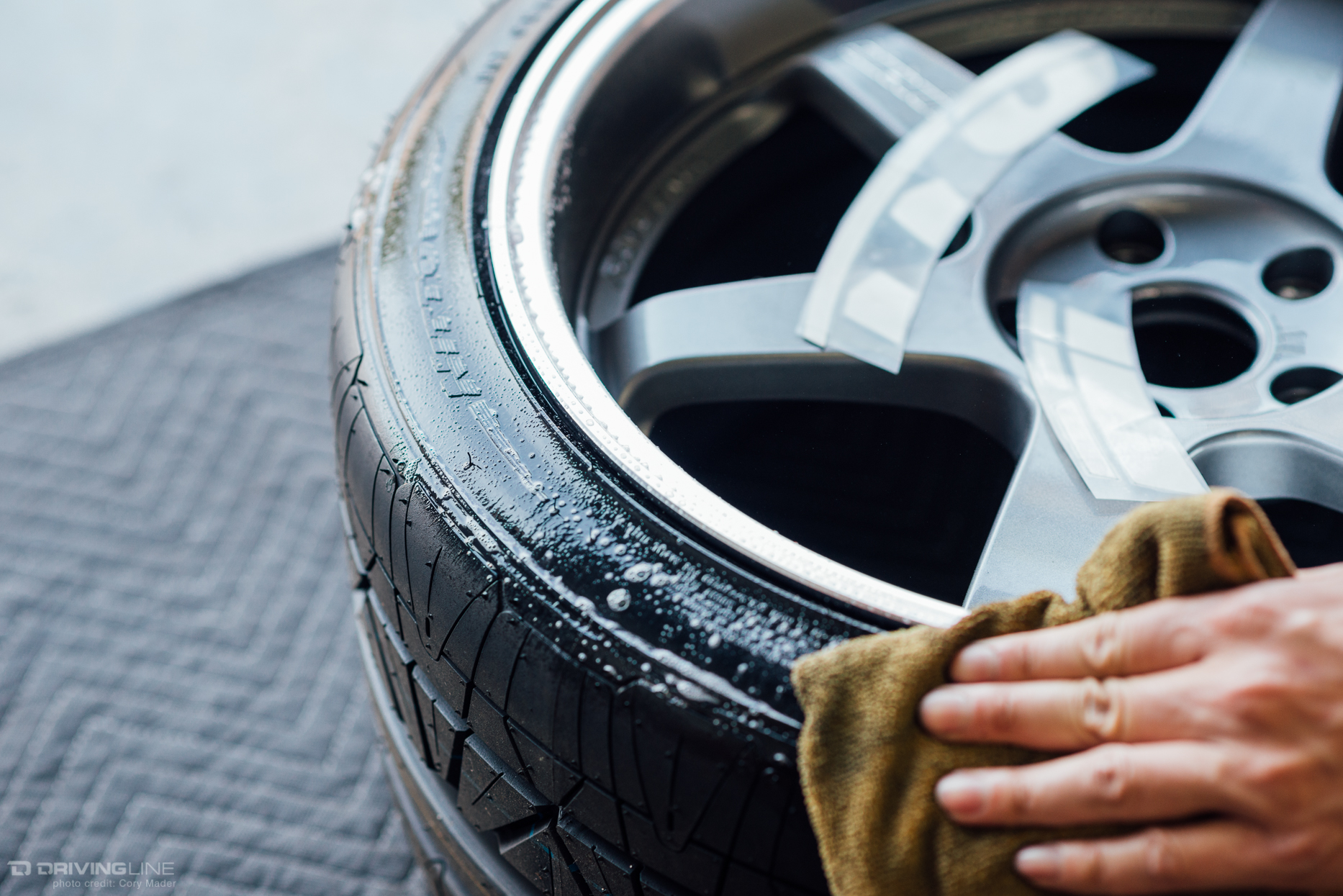 Step 1: Clean tires with cloth and degreaser