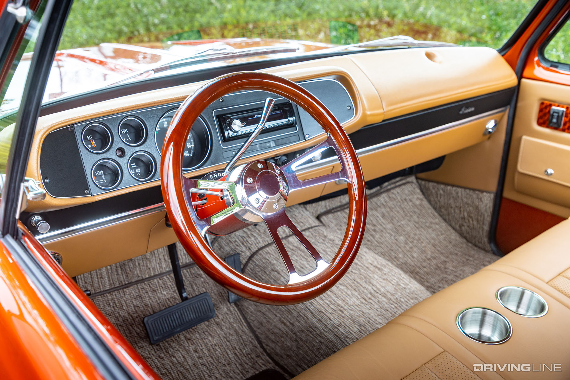 Dodge D100 Restomod Interior