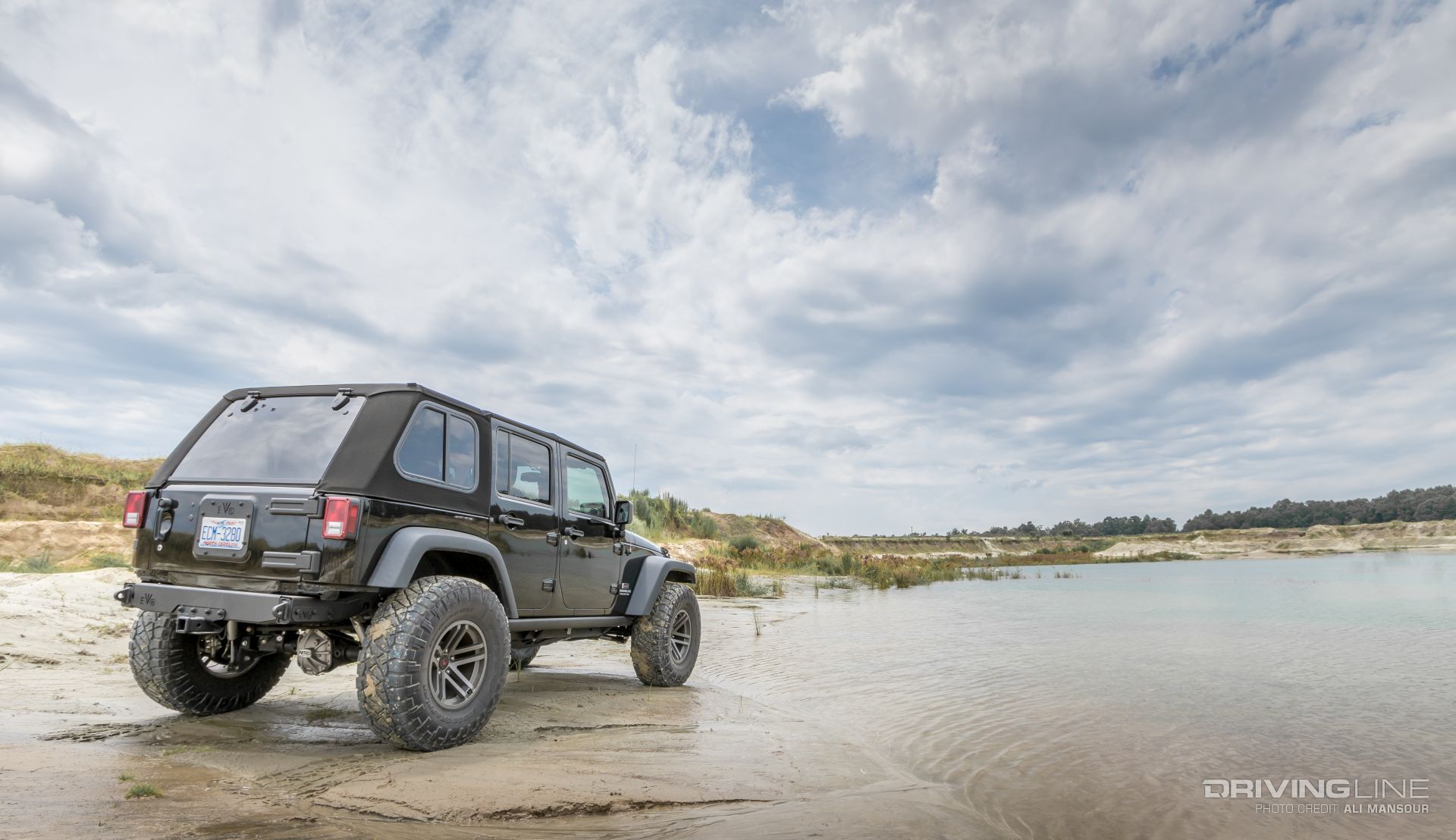 2013-jeep-wrangler-unlimited-bestop-trektop-pro-hybrid-review