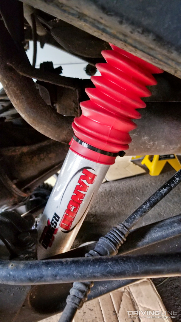 Installed RS9000XL adjustabe shock