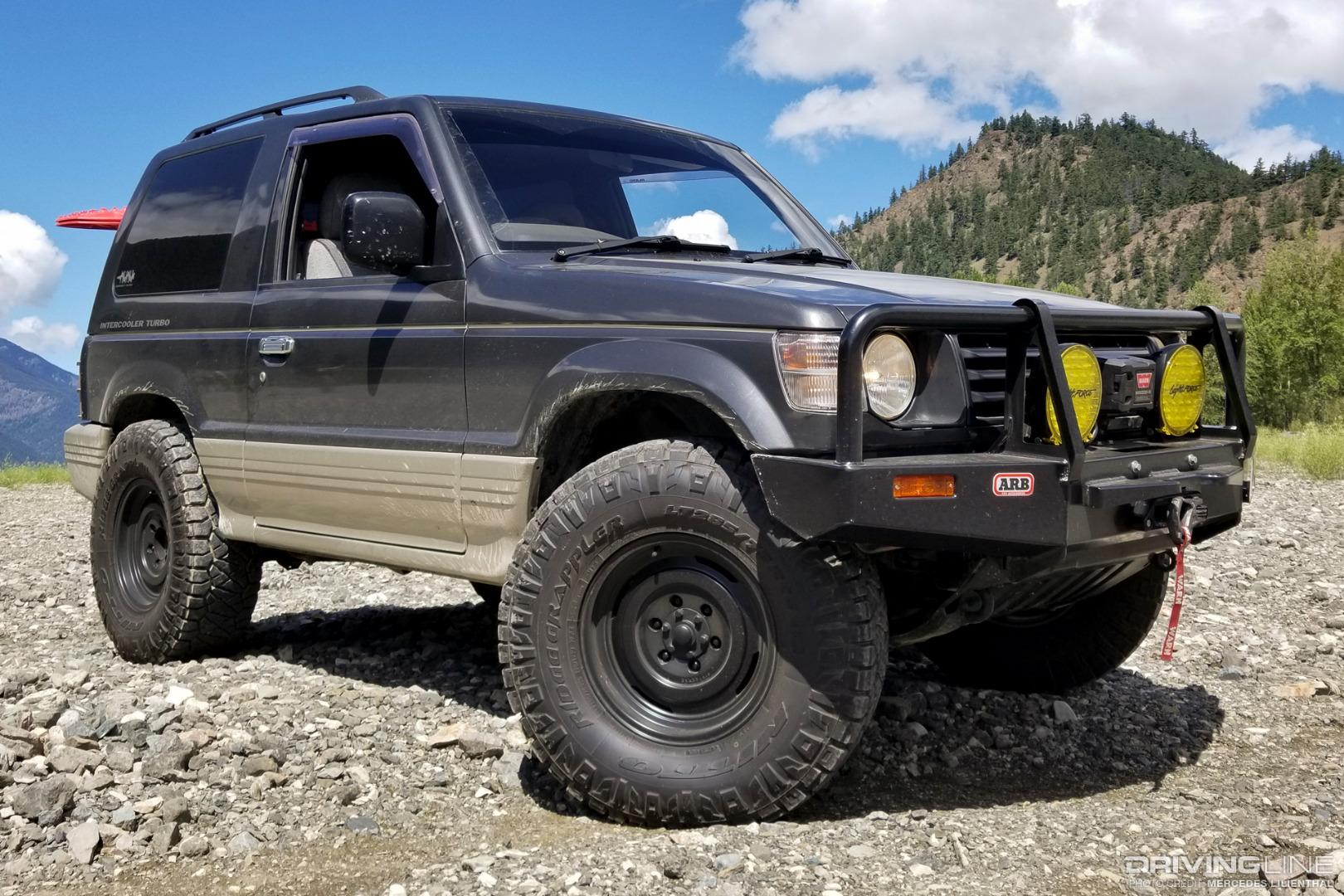 Mitsubishi Pajero, Nitto Ridge Grapplers, fifteen52 Analog HD