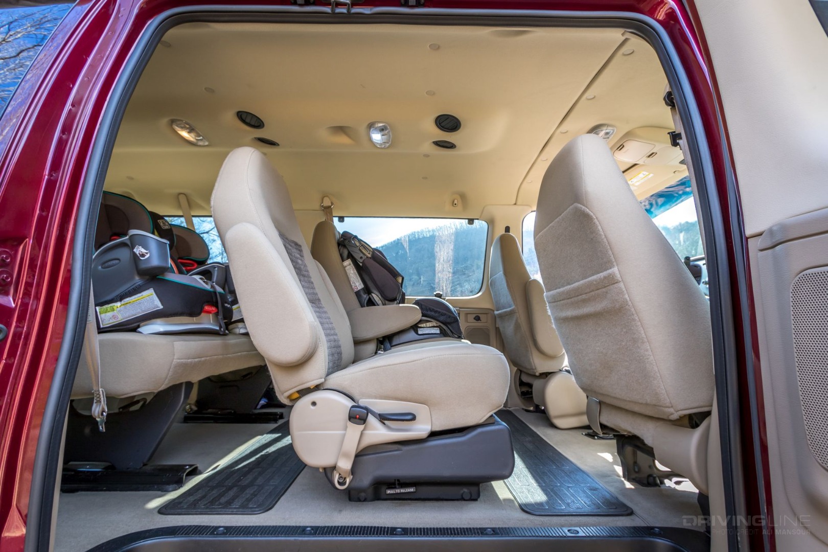 ford e series overland 4x4 van E-350 interior