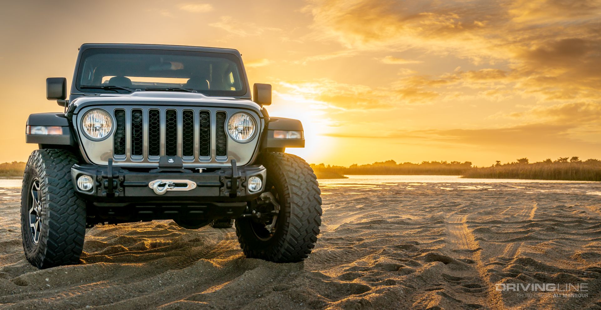 2020 Jeep Gladiator Rubicon Arcus Rugged Ridge Winch Stubby Front Bumper
