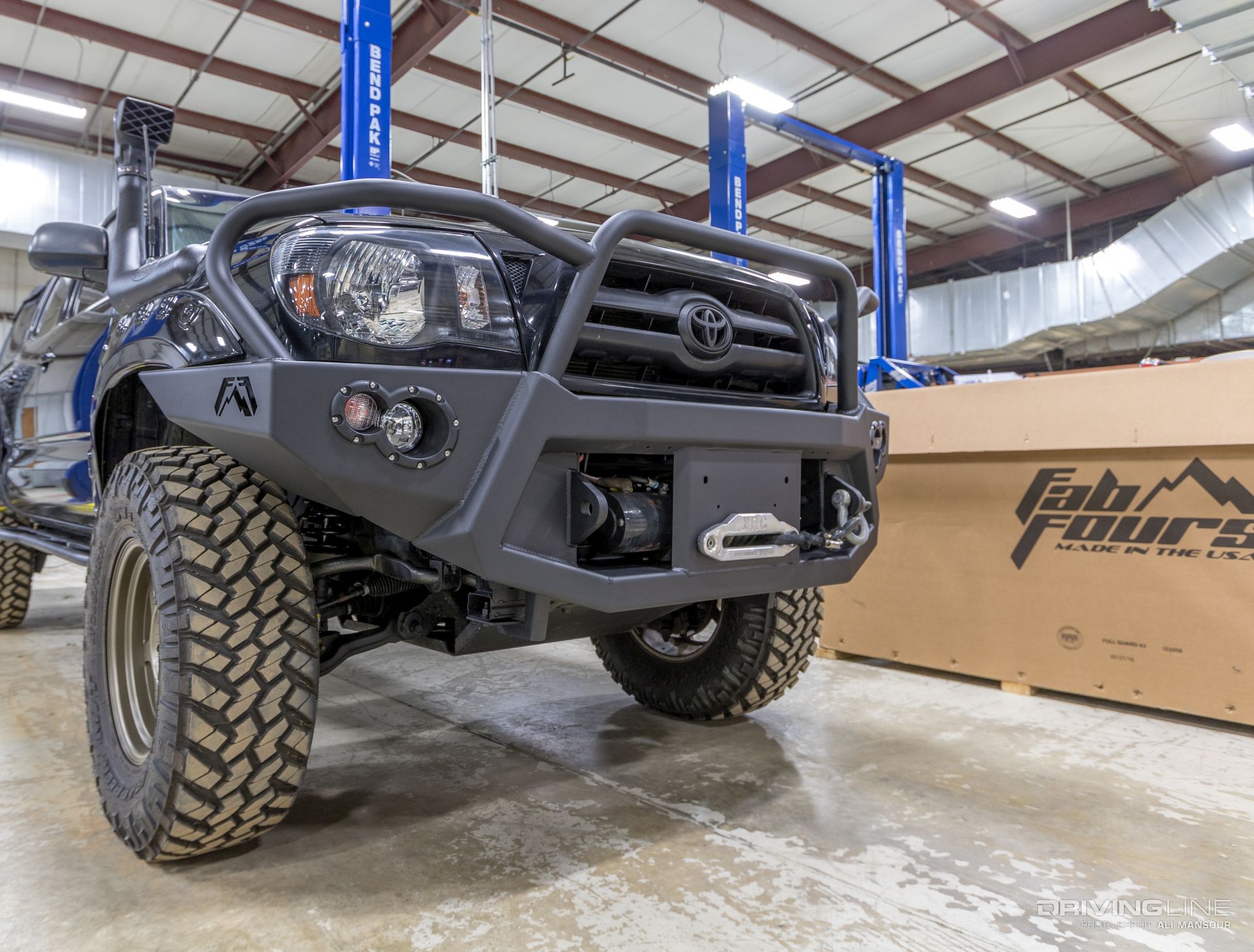 toyota-tacoma-fab-fours-winch-front-bumper