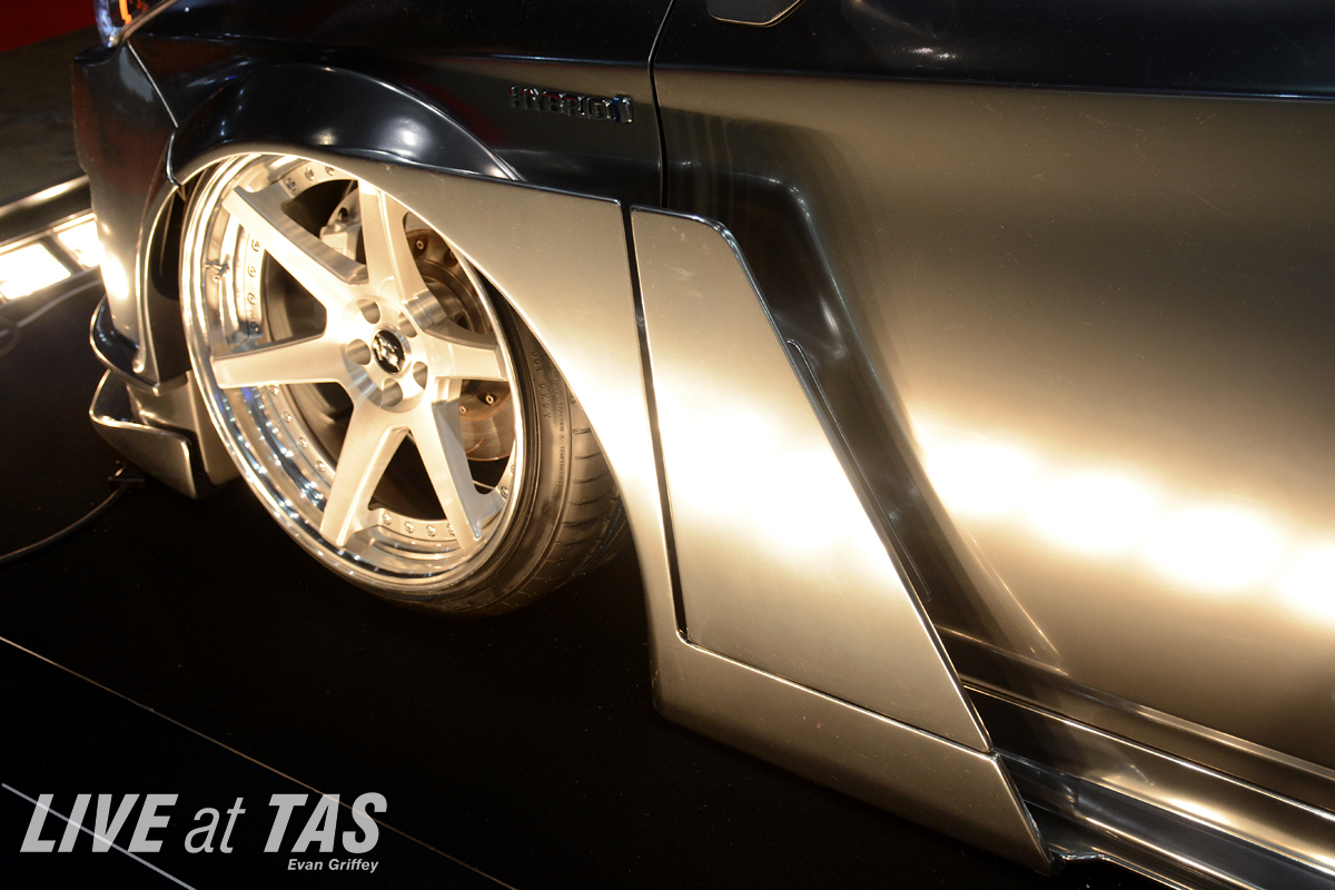 tokyo-auto-salon-favorites-kuhl-prius-chrome-body-kit