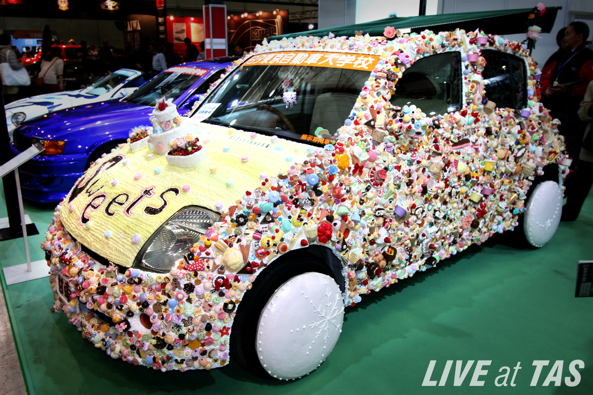tokyo-auto-salon-sweets-car-art-car