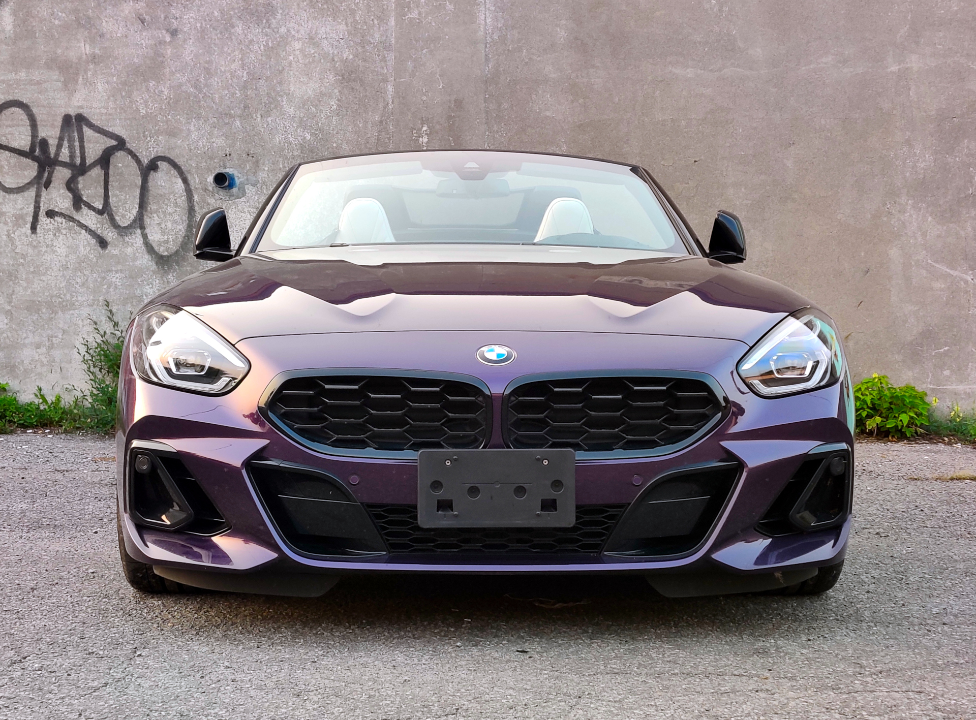 2023 BMW Z4 M40i front view