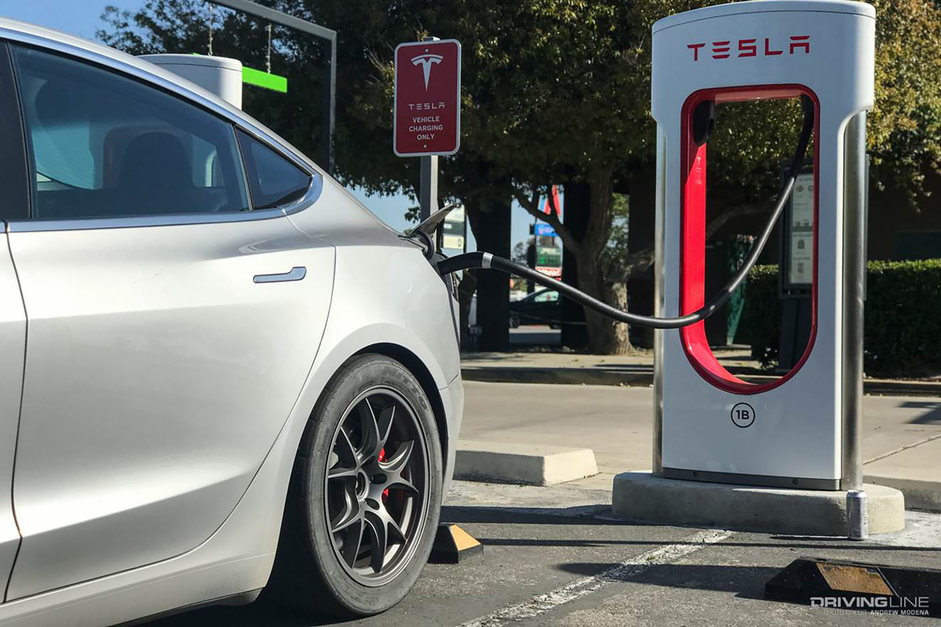 Tesla Model 3 on Nitto NT01