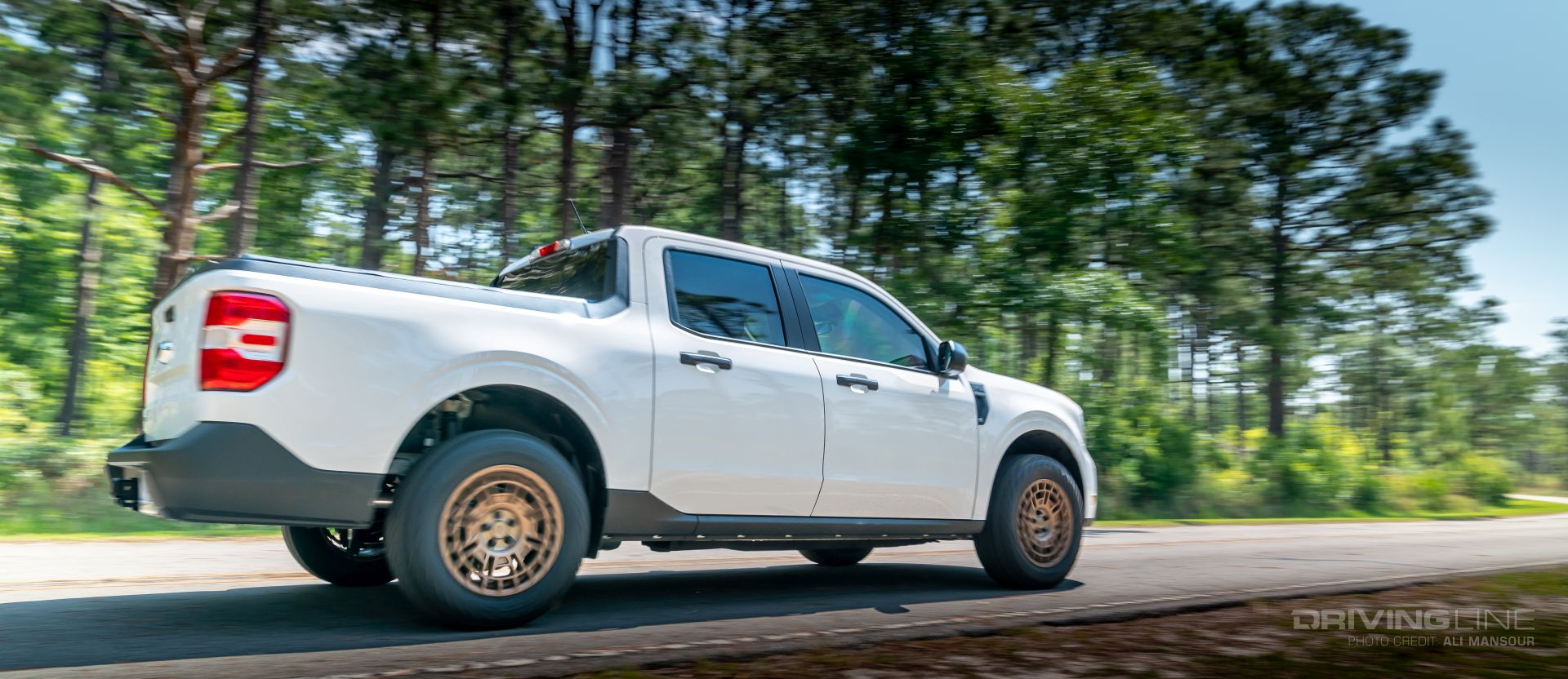 Ford Maverick Hybrid XL white with bronze wheels